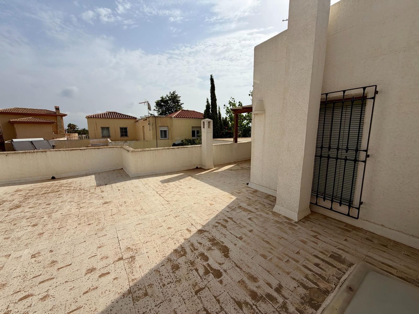 8 bedroom Villa for sale in Vera - € 399,900 (Ref: 9977436)