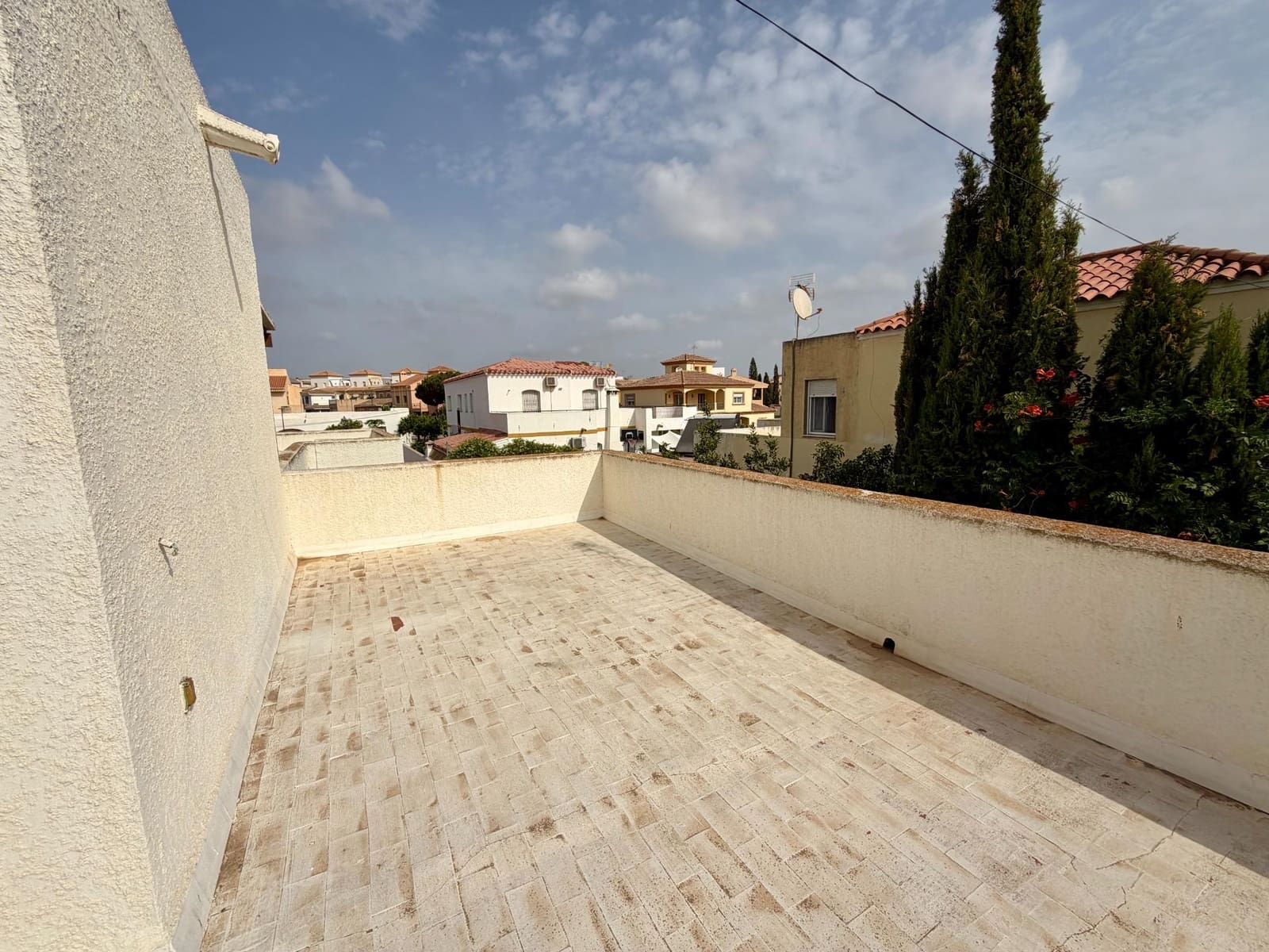 8 bedroom Villa for sale in Vera - € 399,900 (Ref: 9977436)