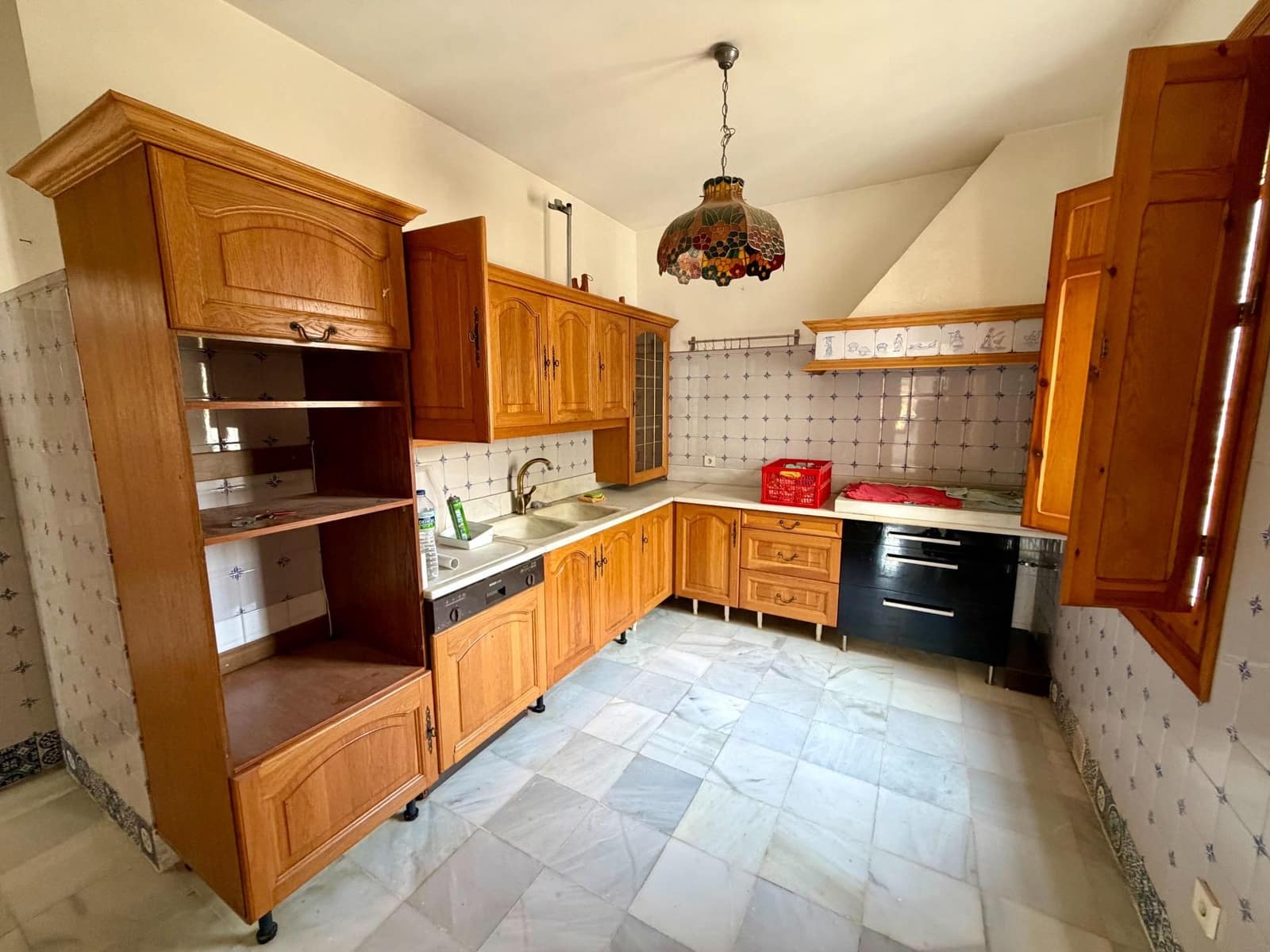 8 bedroom Villa for sale in Vera - € 399,900 (Ref: 9977436)