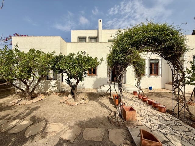 8 soverom Villa til salgs i Vera - € 399 900 (Ref: 9977436)