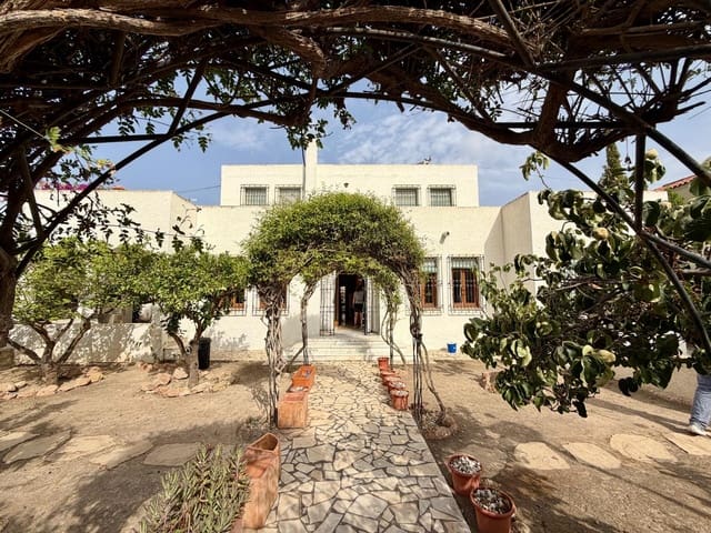 8 soverom Villa til salgs i Vera - € 399 900 (Ref: 9977436)