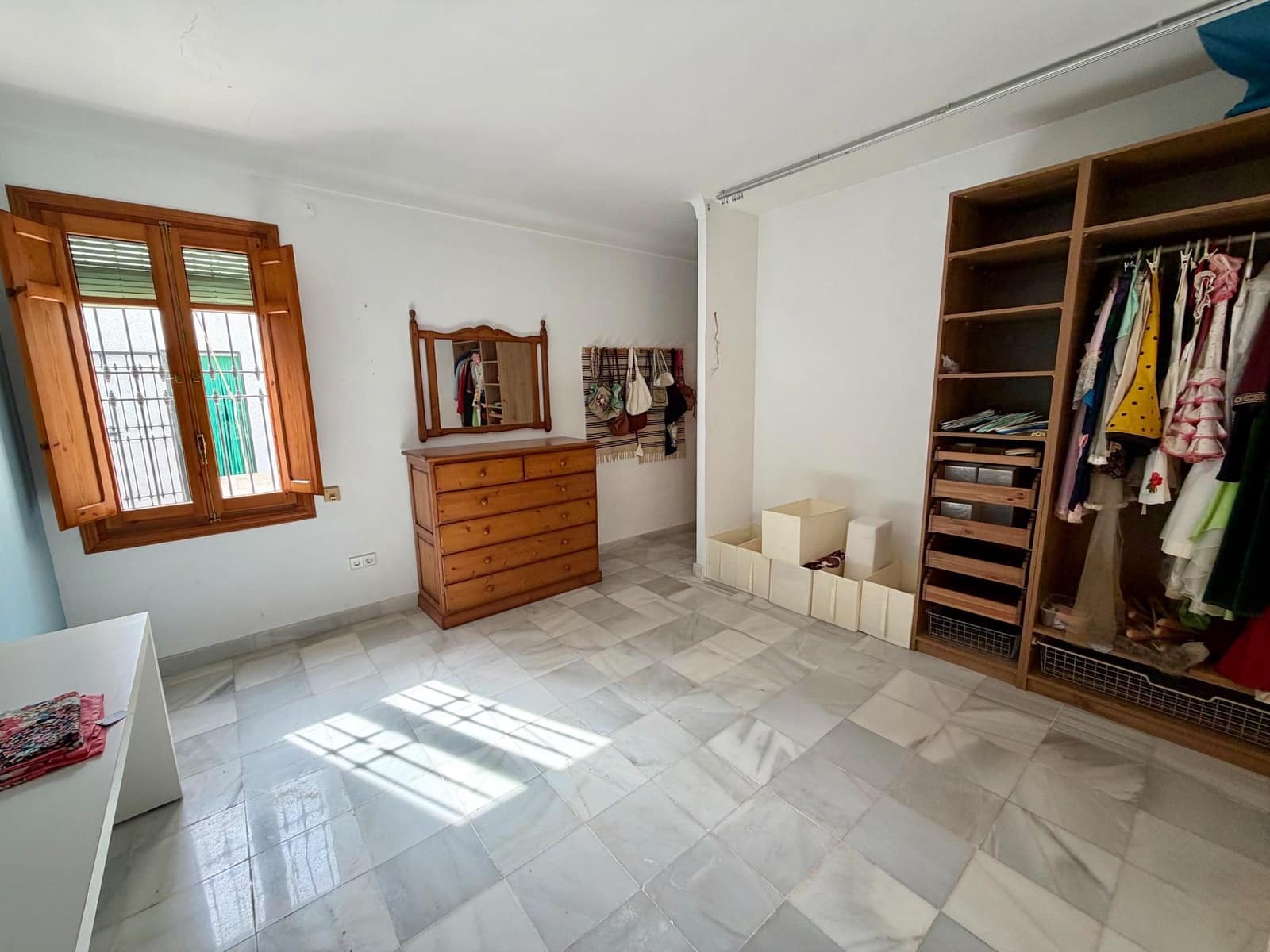 8 bedroom Villa for sale in Vera - € 399,900 (Ref: 9977436)