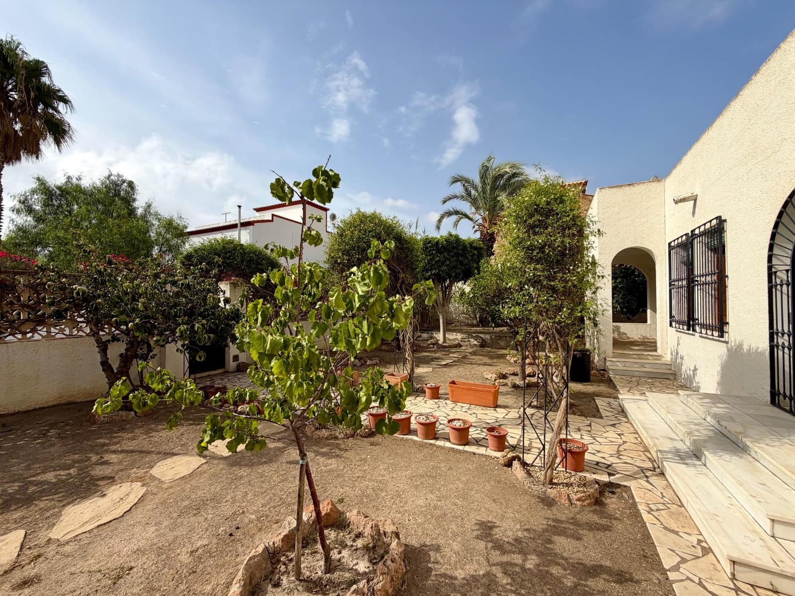 8 bedroom Villa for sale in Vera - € 399,900 (Ref: 9977436)
