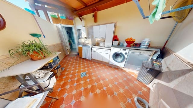 4 sovrum Semi-fristående Villa till salu i El Campello med garage - 299 000 € (Ref: 8806757)