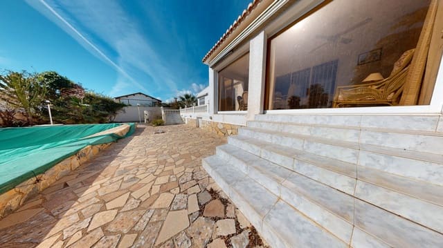 3 soveværelse Villa til salg i El Campello med swimmingpool garage - € 450.000 (Ref: 8806760)