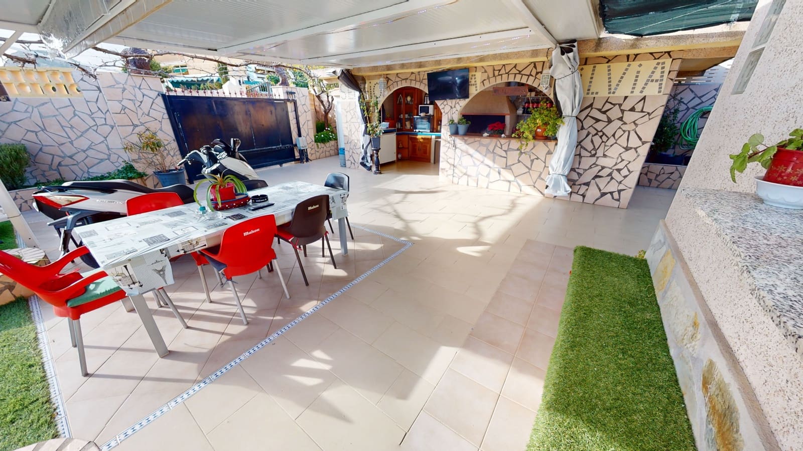 3 soverom Villa til salgs i La Nucia med svømmebasseng garasje - € 460 000 (Ref: 8806792)