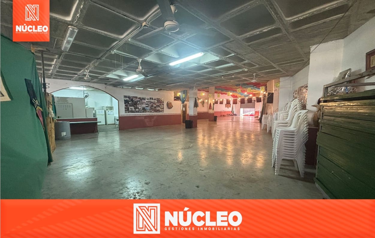 Erhverv til salg i El Campello - € 160.000 (Ref: 8806866)