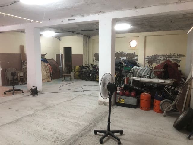 Kommersiell til salgs i El Campello - € 85 000 (Ref: 8806870)