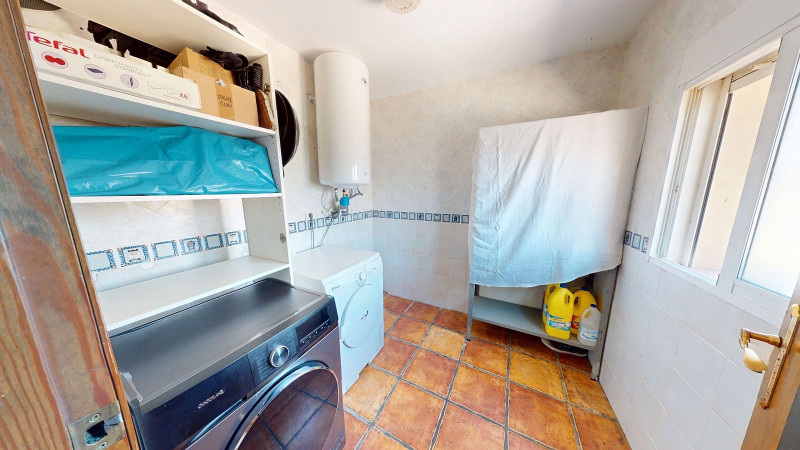 4 bedroom Villa for sale in Muchamiel / Mutxamel with garage - € 299,000 (Ref: 8981967)