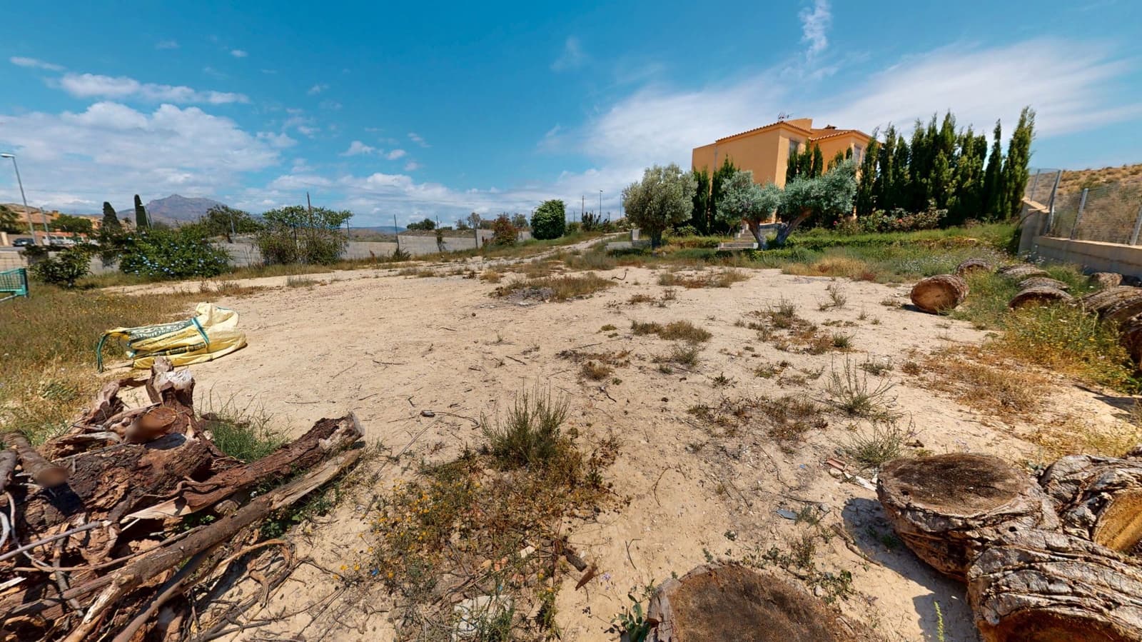 4 bedroom Villa for sale in Muchamiel / Mutxamel with garage - € 299,000 (Ref: 8981967)