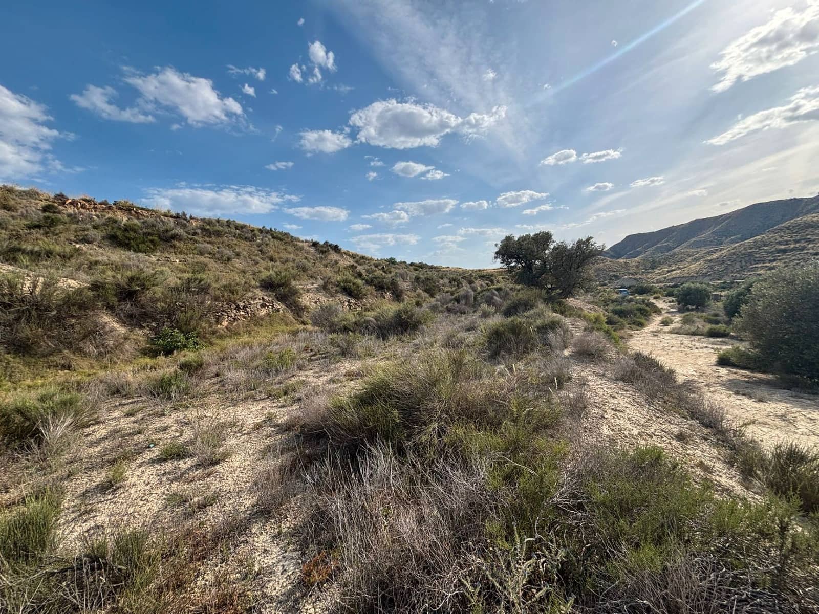 Ubebygd land til salgs i Busot - € 51 000 (Ref: 9031095)