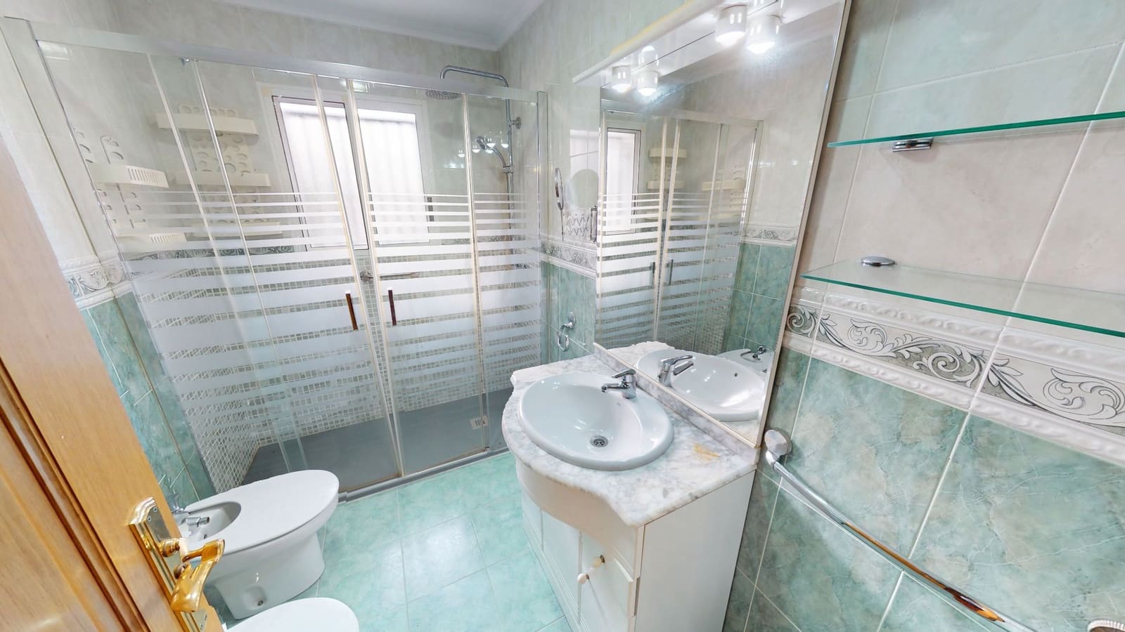 4 soverom Villa til salgs i El Campello med svømmebasseng garasje - € 530 000 (Ref: 9043917)