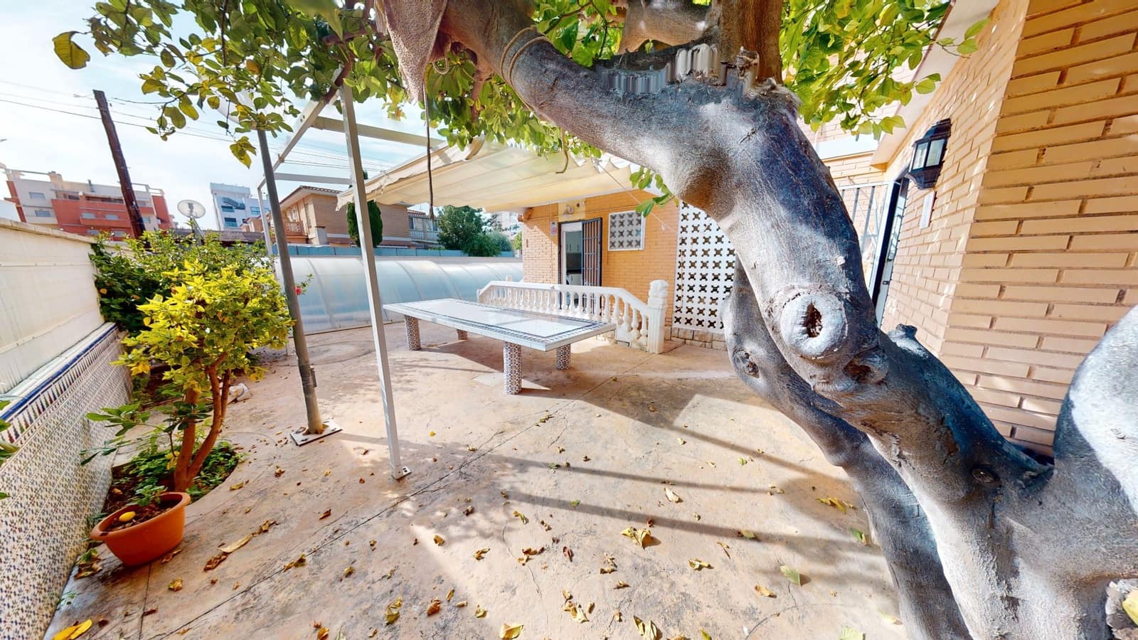 4 soverom Villa til salgs i El Campello med svømmebasseng garasje - € 530 000 (Ref: 9043917)