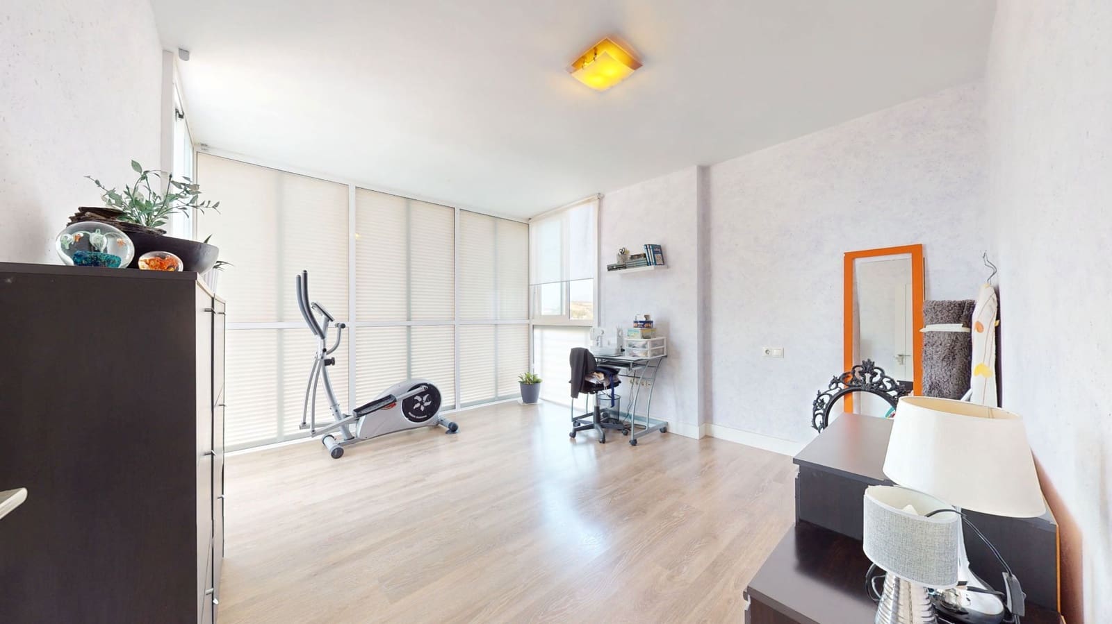 3 soveværelse Lejlighed til salg i Alicante by med swimmingpool - € 280.000 (Ref: 9094766)