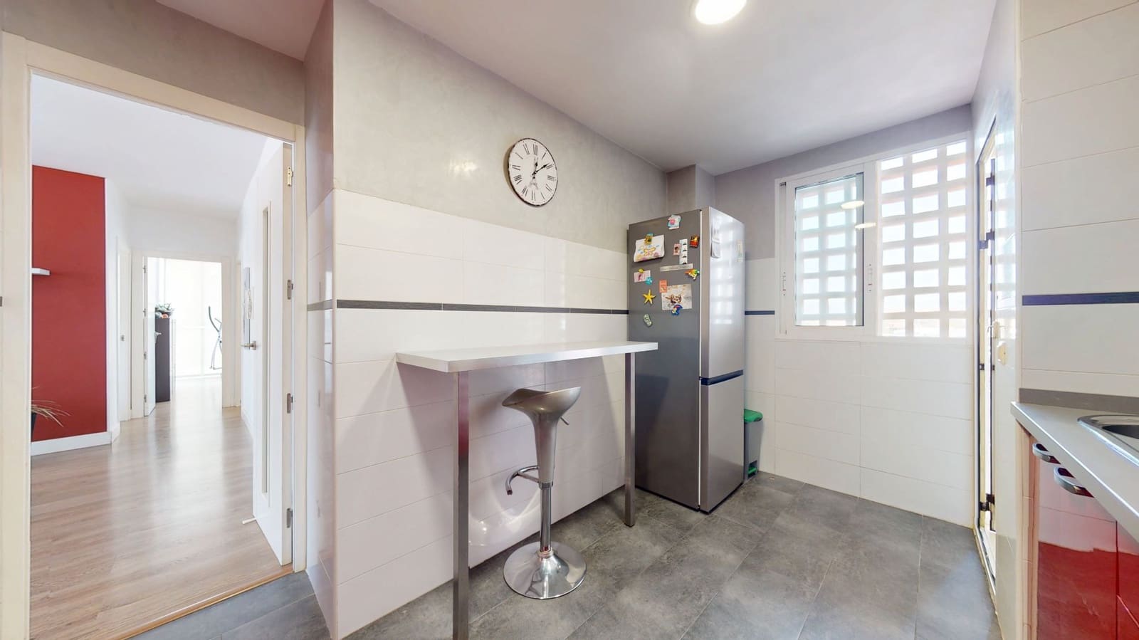 3 soveværelse Lejlighed til salg i Alicante by med swimmingpool - € 280.000 (Ref: 9094766)