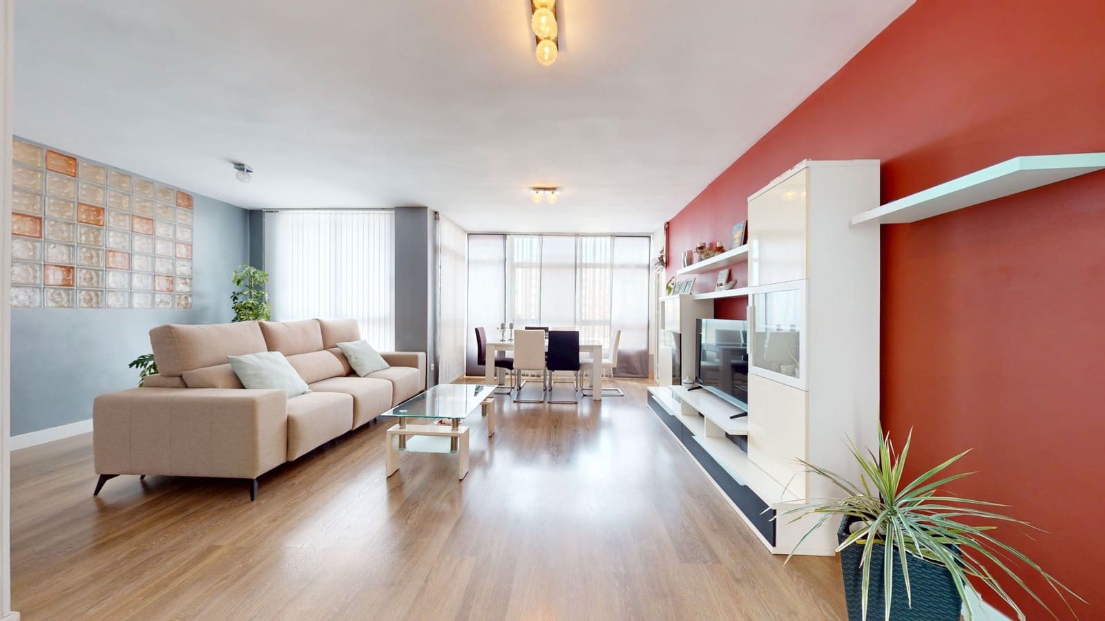 3 soveværelse Lejlighed til salg i Alicante by med swimmingpool - € 280.000 (Ref: 9094766)