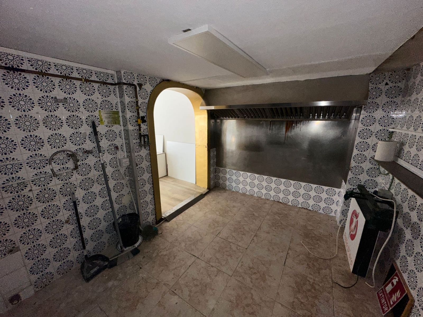 Erhverv til salg i San Juan de Alicante / Sant Joan d'Alacant - € 114.900 (Ref: 9109641)