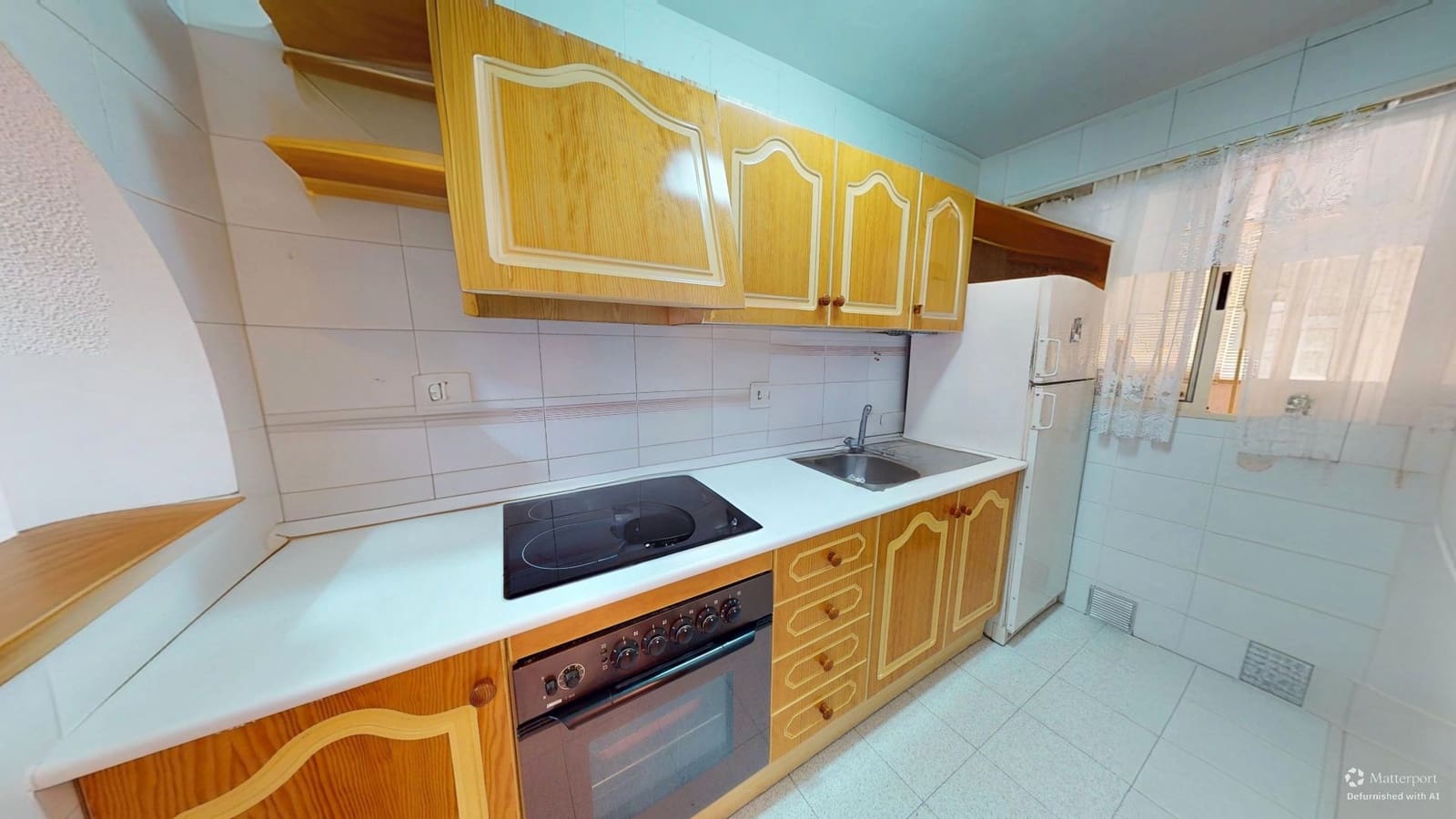 2 soveværelse Bungalow til salg i El Campello med swimmingpool - € 196.000 (Ref: 9148825)