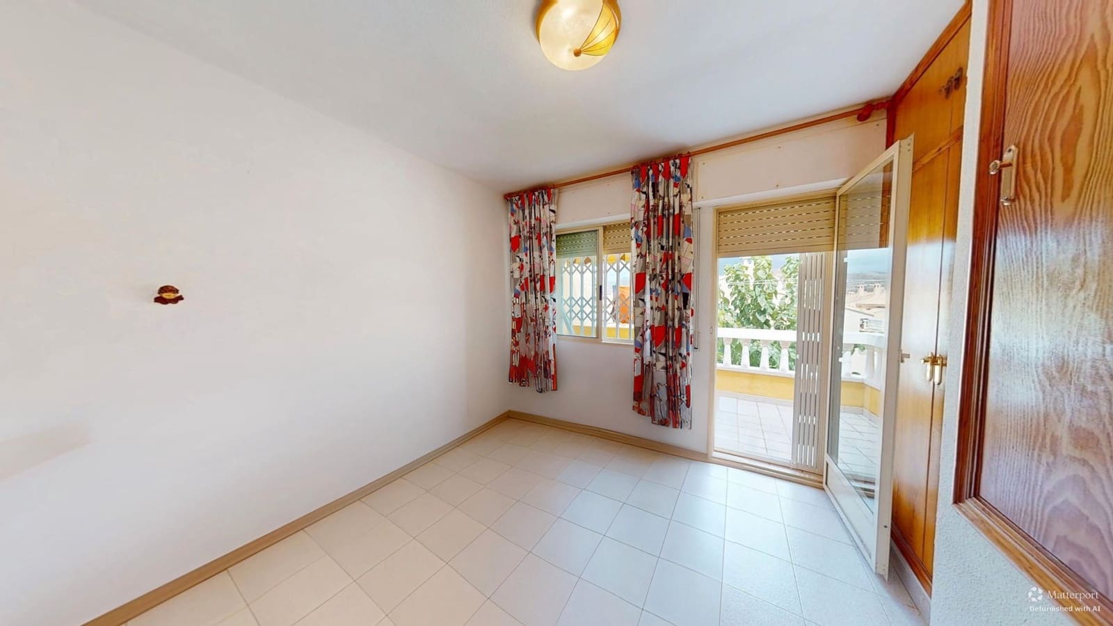 2 soveværelse Bungalow til salg i El Campello med swimmingpool - € 196.000 (Ref: 9148825)