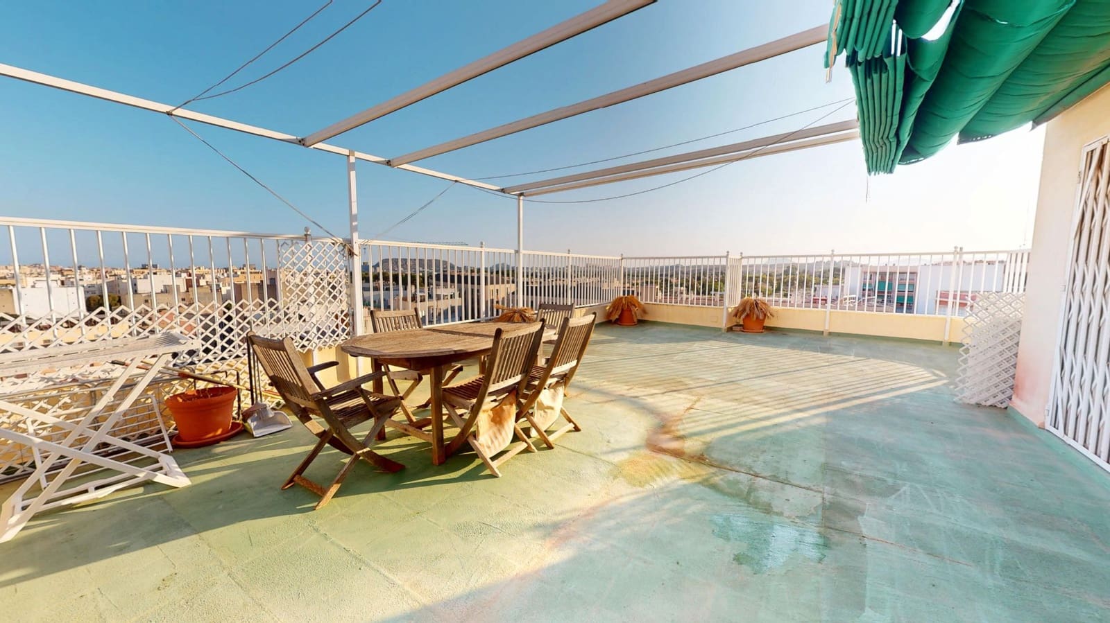 5 makuuhuone Asunto myytävänä paikassa San Juan de Alicante / Sant Joan d'Alacant mukana 
autotalli - 375 000 € (Ref: 9226078)