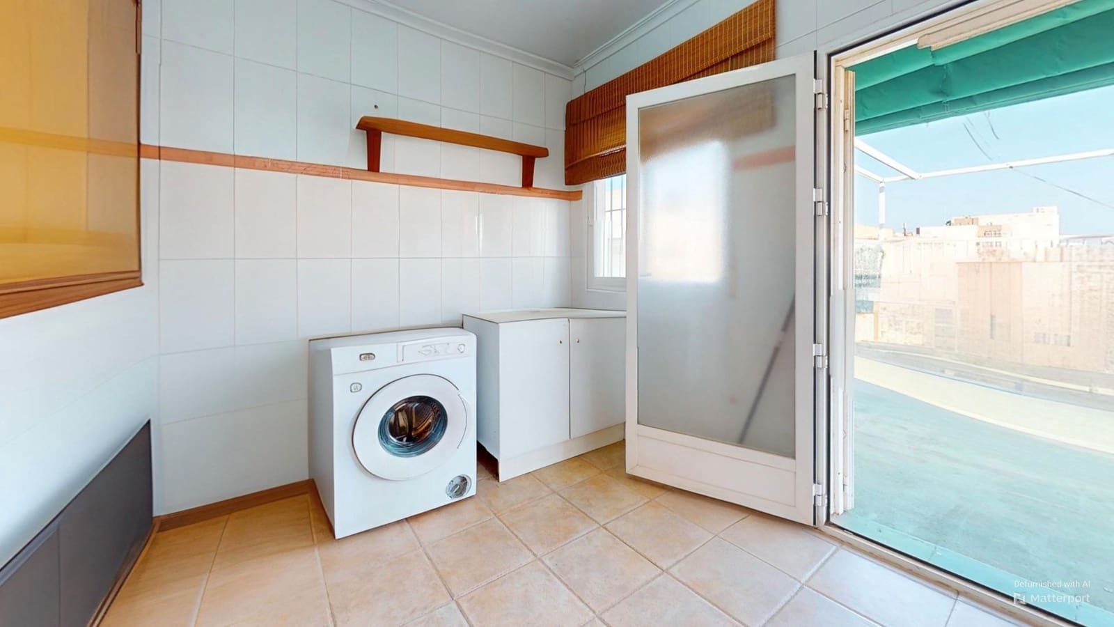 5 makuuhuone Asunto myytävänä paikassa San Juan de Alicante / Sant Joan d'Alacant mukana 
autotalli - 375 000 € (Ref: 9226078)