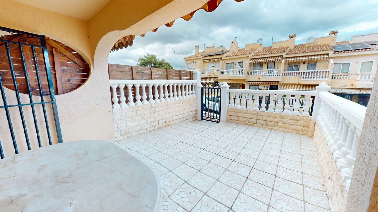 2 sypialnia Dom na sprzedaż w El Campello z basenem - 185 000 € (Ref: 9270631)