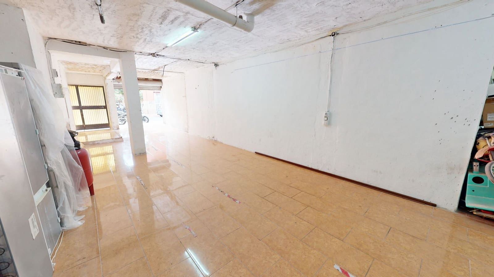 Kommersiell til salgs i El Campello - € 85 000 (Ref: 9279813)