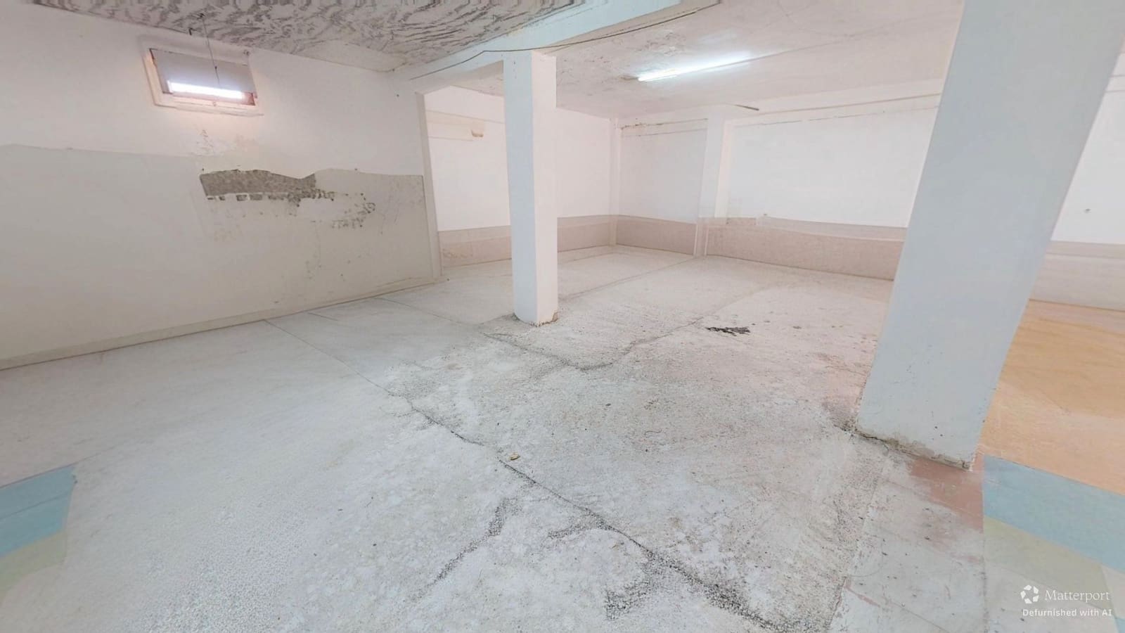 Kommersiell til salgs i El Campello - € 85 000 (Ref: 9279813)