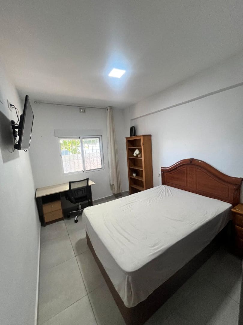 2 soverom Leilighet til leie i San Juan de Alicante / Sant Joan d'Alacant - € 300 (Ref: 9289952)