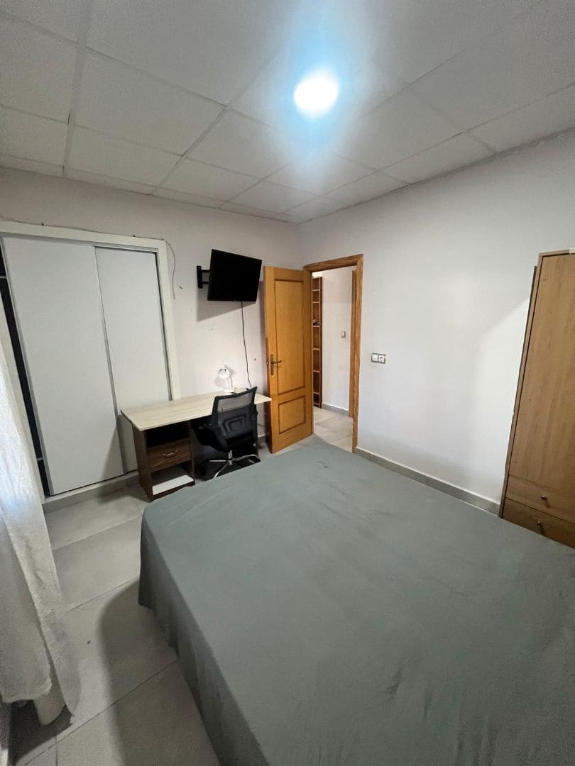 2 soverom Leilighet til leie i San Juan de Alicante / Sant Joan d'Alacant - € 300 (Ref: 9289952)