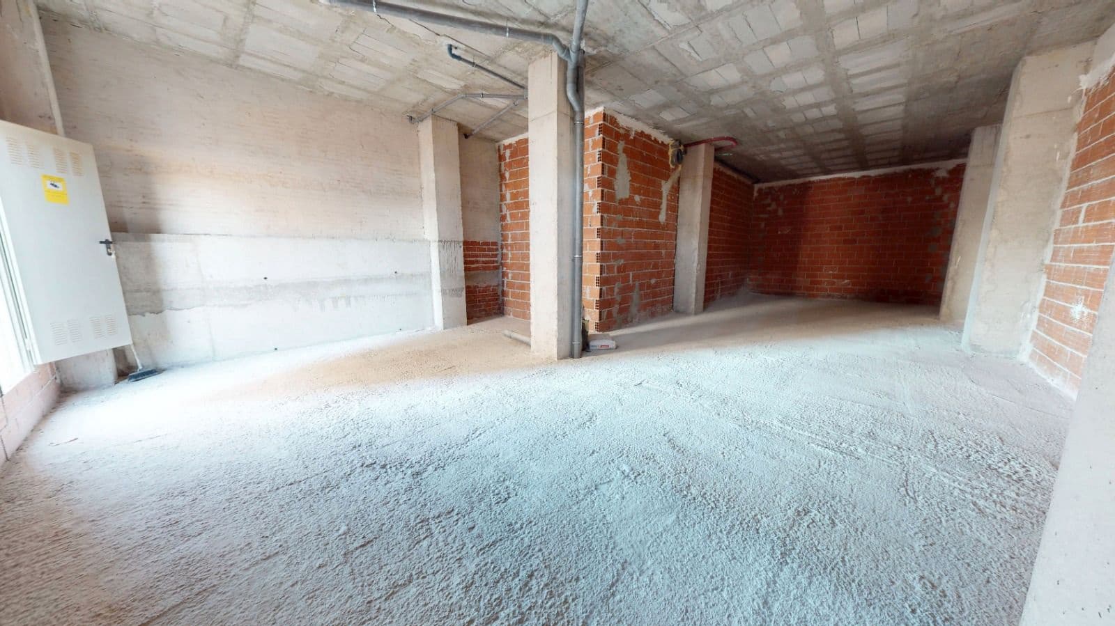 Erhverv til salg i El Campello - € 145.000 (Ref: 9294072)