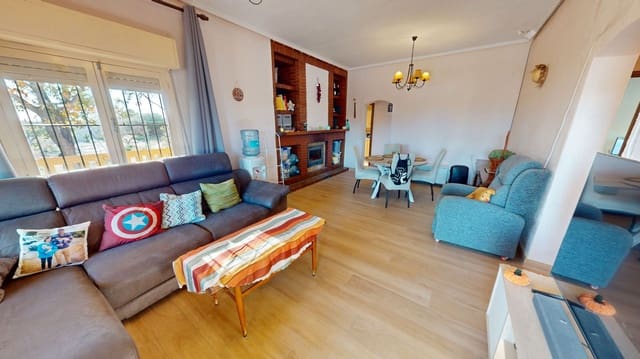 3 soverom Villa til salgs i Cañada del Fenollar, Alicante by med svømmebasseng garasje - € 270 000 (Ref: 9382398)