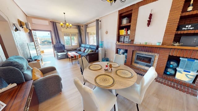 3 soverom Villa til salgs i Cañada del Fenollar, Alicante by med svømmebasseng garasje - € 270 000 (Ref: 9382398)