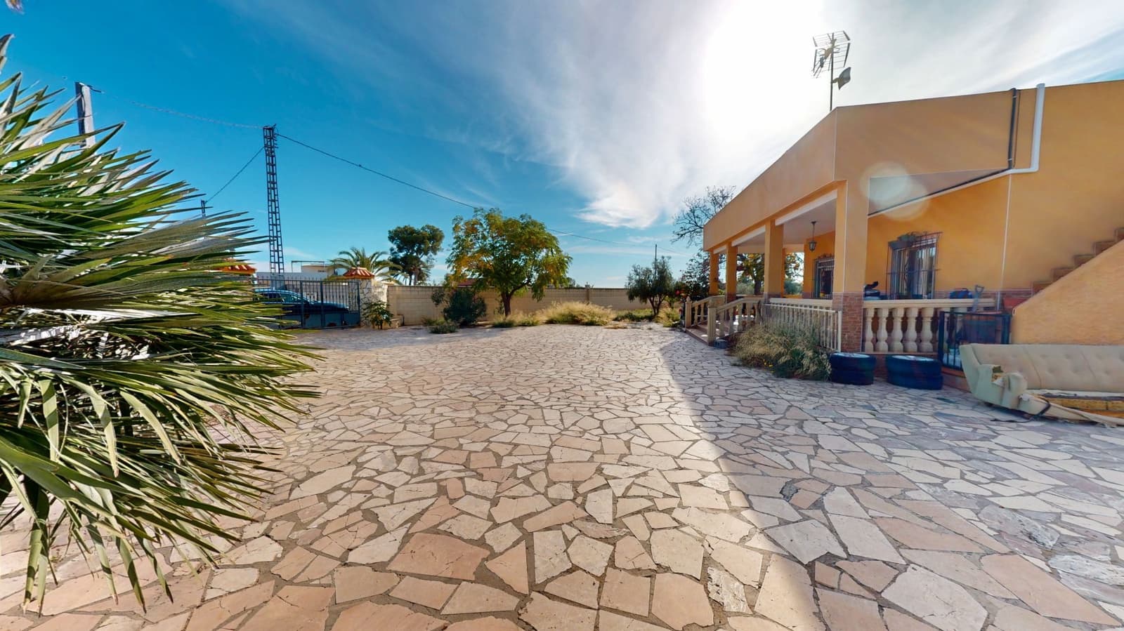 3 soveværelse Villa til salg i Alicante by med swimmingpool garage - € 270.000 (Ref: 9382398)