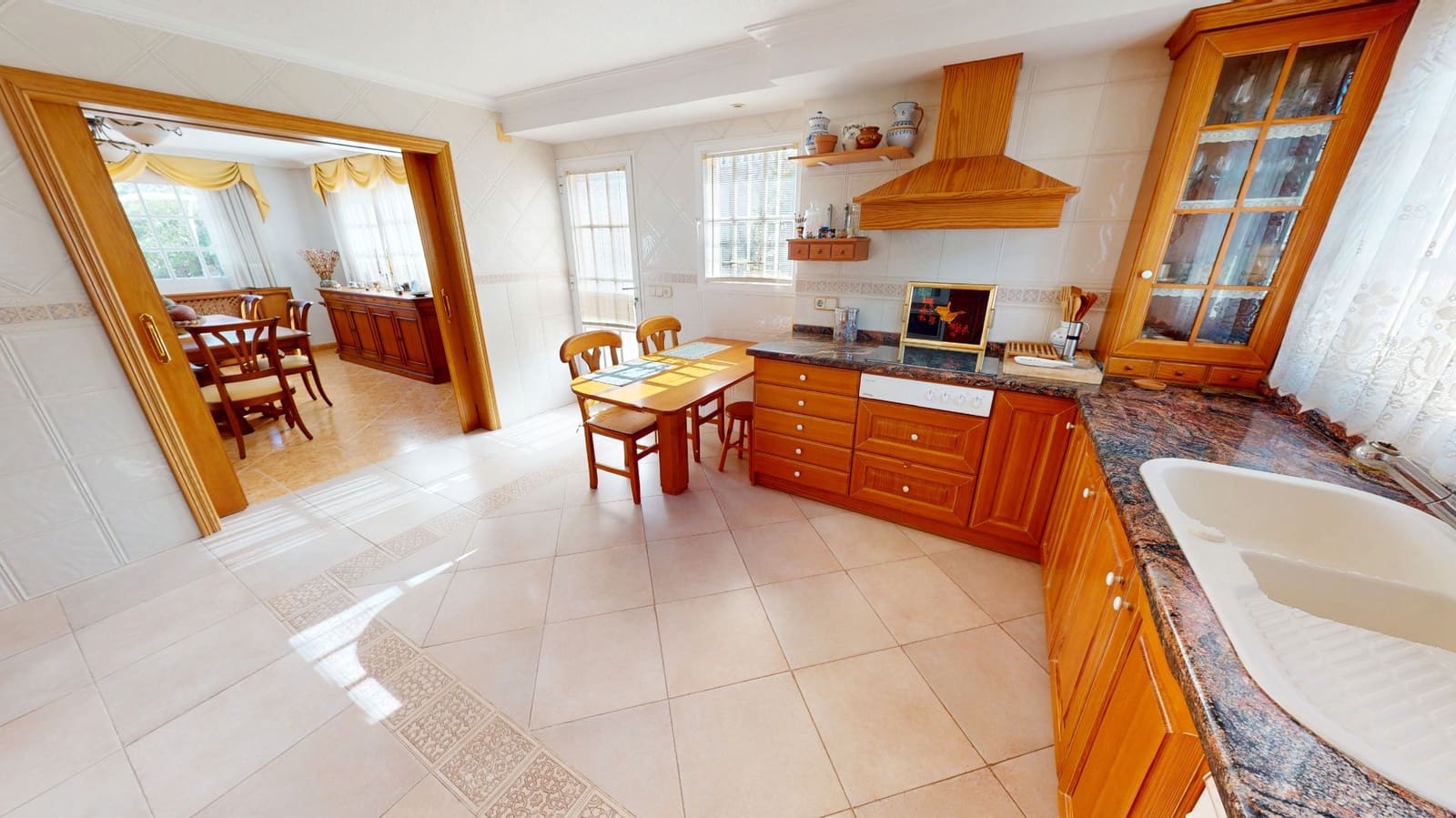 5 soveværelse Villa til salg i El Campello med swimmingpool garage - € 1.100.000 (Ref: 9384042)