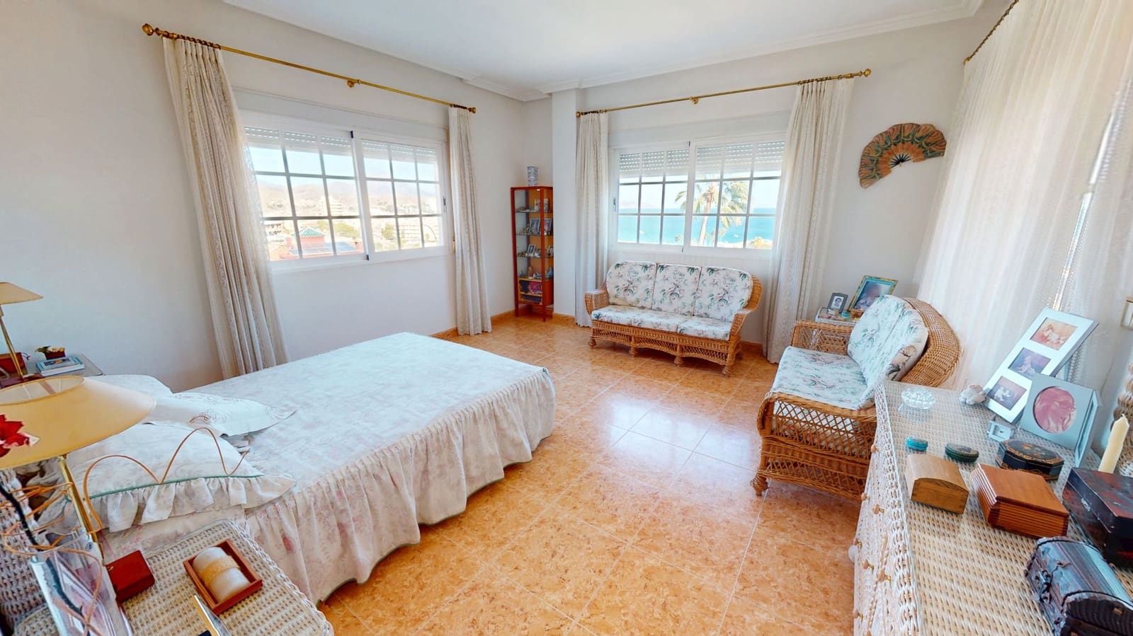 5 soveværelse Villa til salg i El Campello med swimmingpool garage - € 1.100.000 (Ref: 9384042)