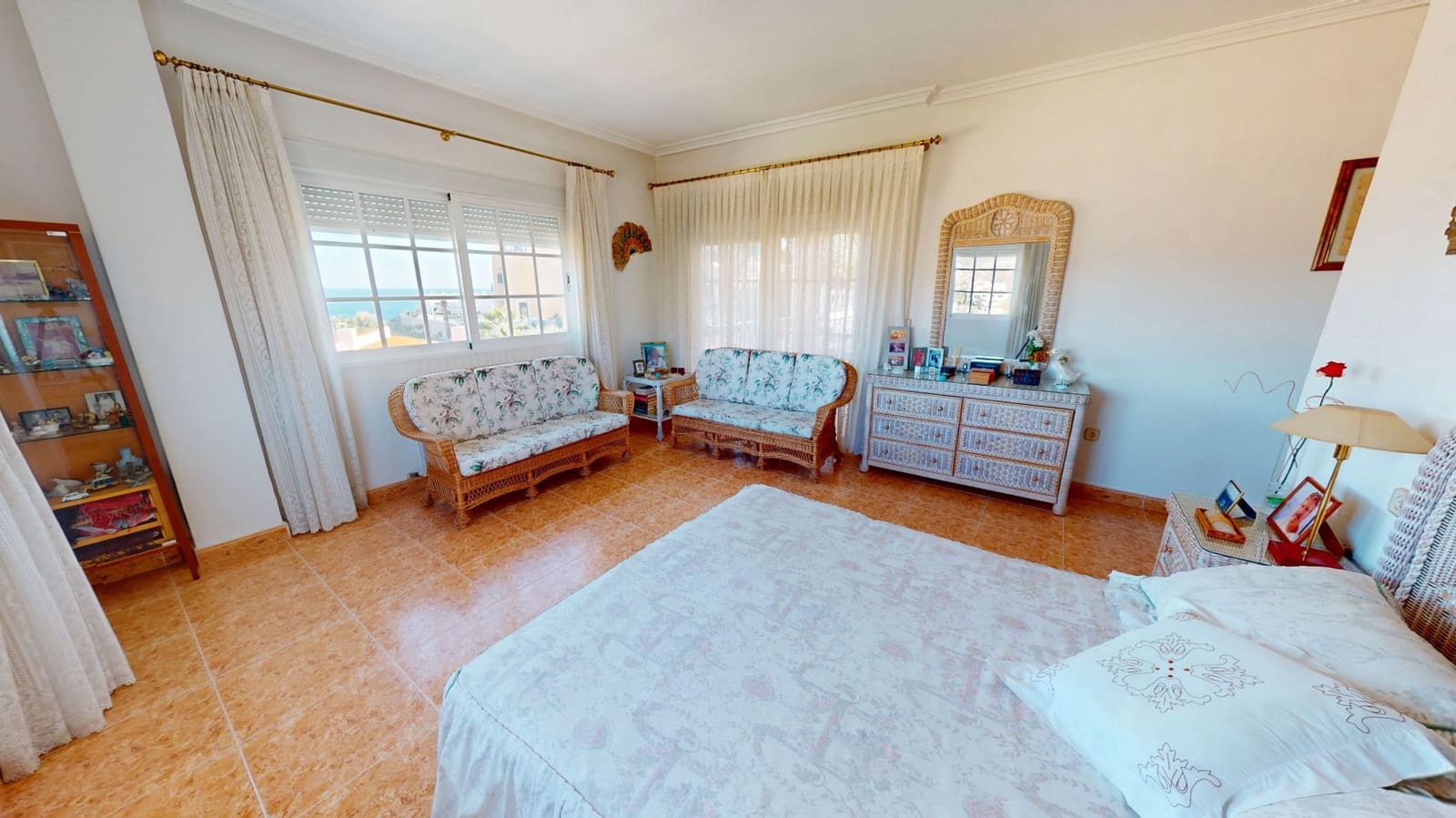 5 soveværelse Villa til salg i El Campello med swimmingpool garage - € 1.100.000 (Ref: 9384042)