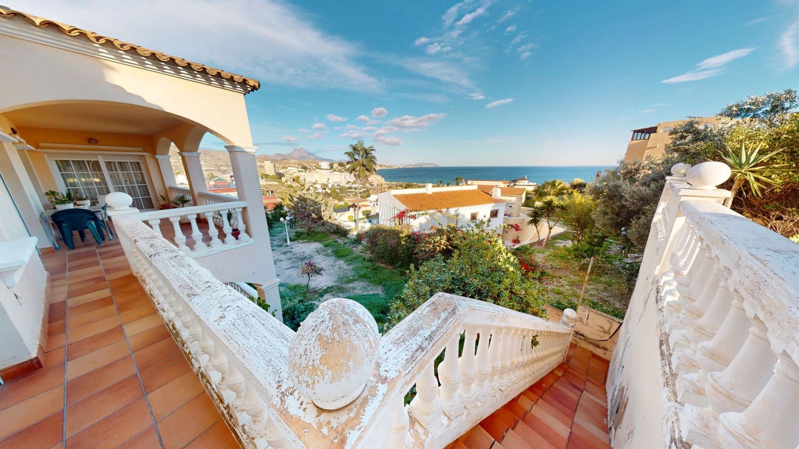 5 soveværelse Villa til salg i El Campello med swimmingpool garage - € 1.100.000 (Ref: 9384042)