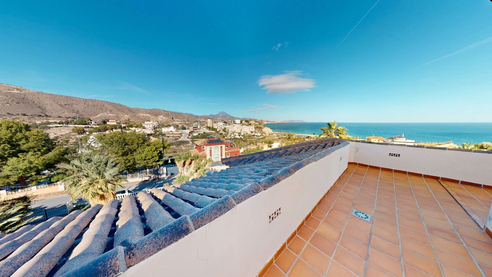 5 soveværelse Villa til salg i El Campello med swimmingpool garage - € 1.100.000 (Ref: 9384042)