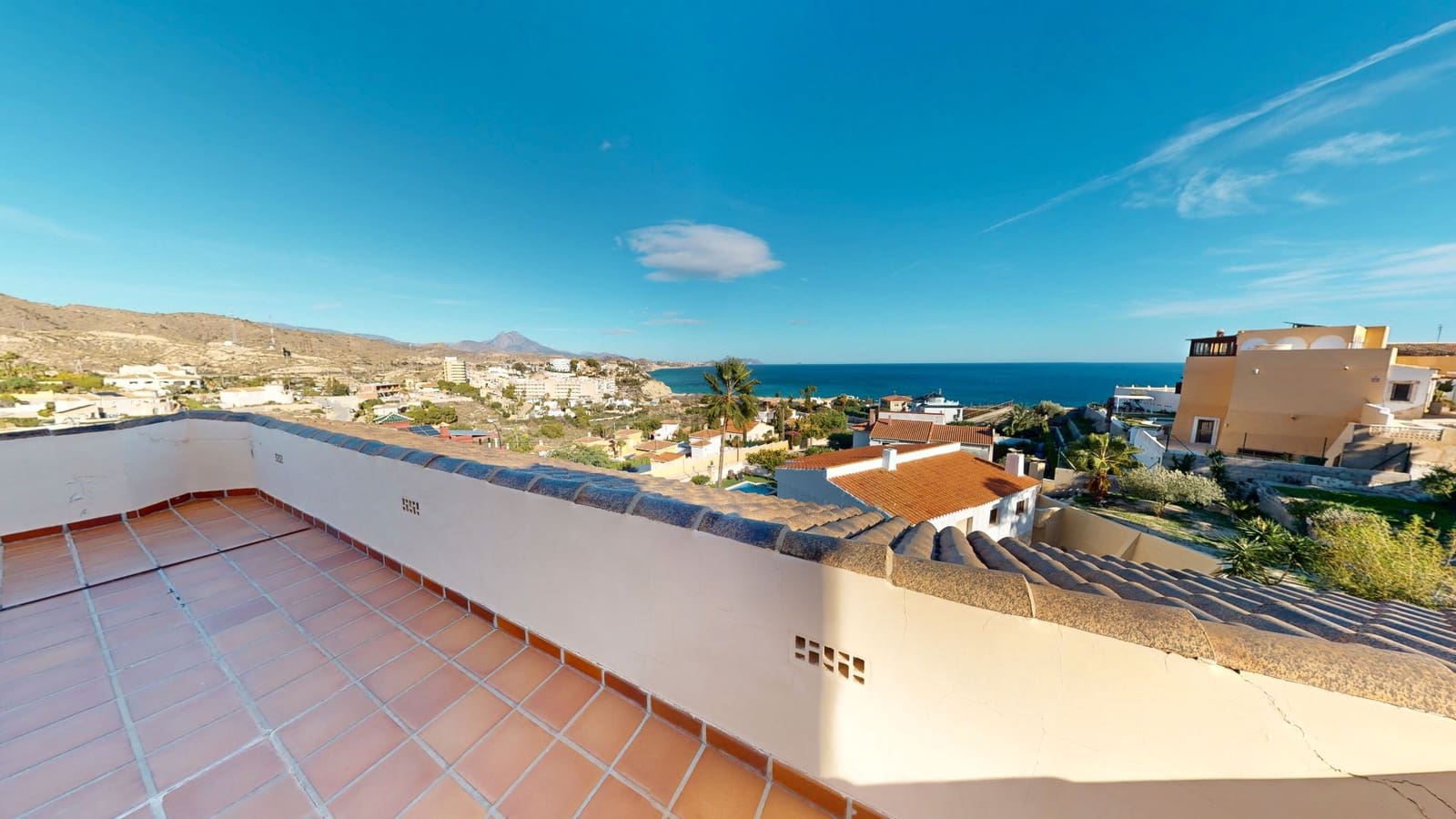 5 soveværelse Villa til salg i El Campello med swimmingpool garage - € 1.100.000 (Ref: 9384042)