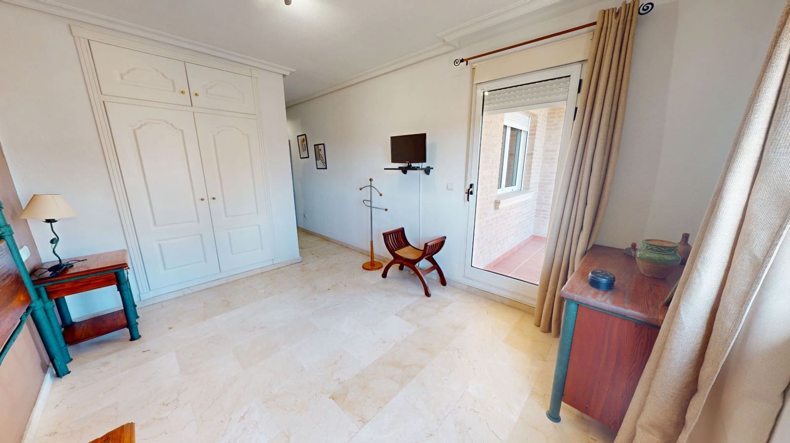 Casa de 4 habitaciones en El Campello en venta con garaje - 420.000 € (Ref: 9384952)