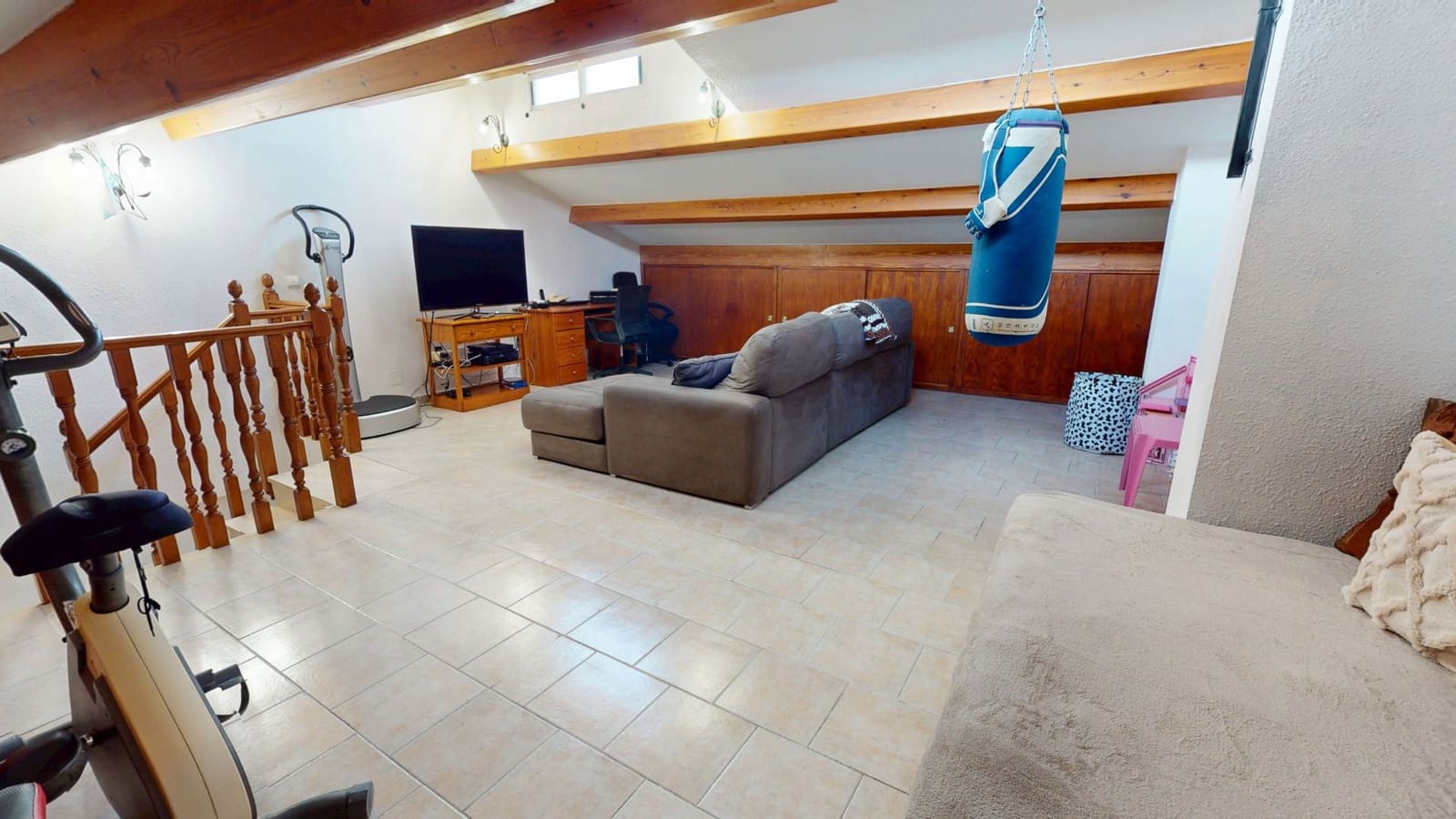 Casa de 4 habitaciones en El Campello en venta con garaje - 420.000 € (Ref: 9384952)