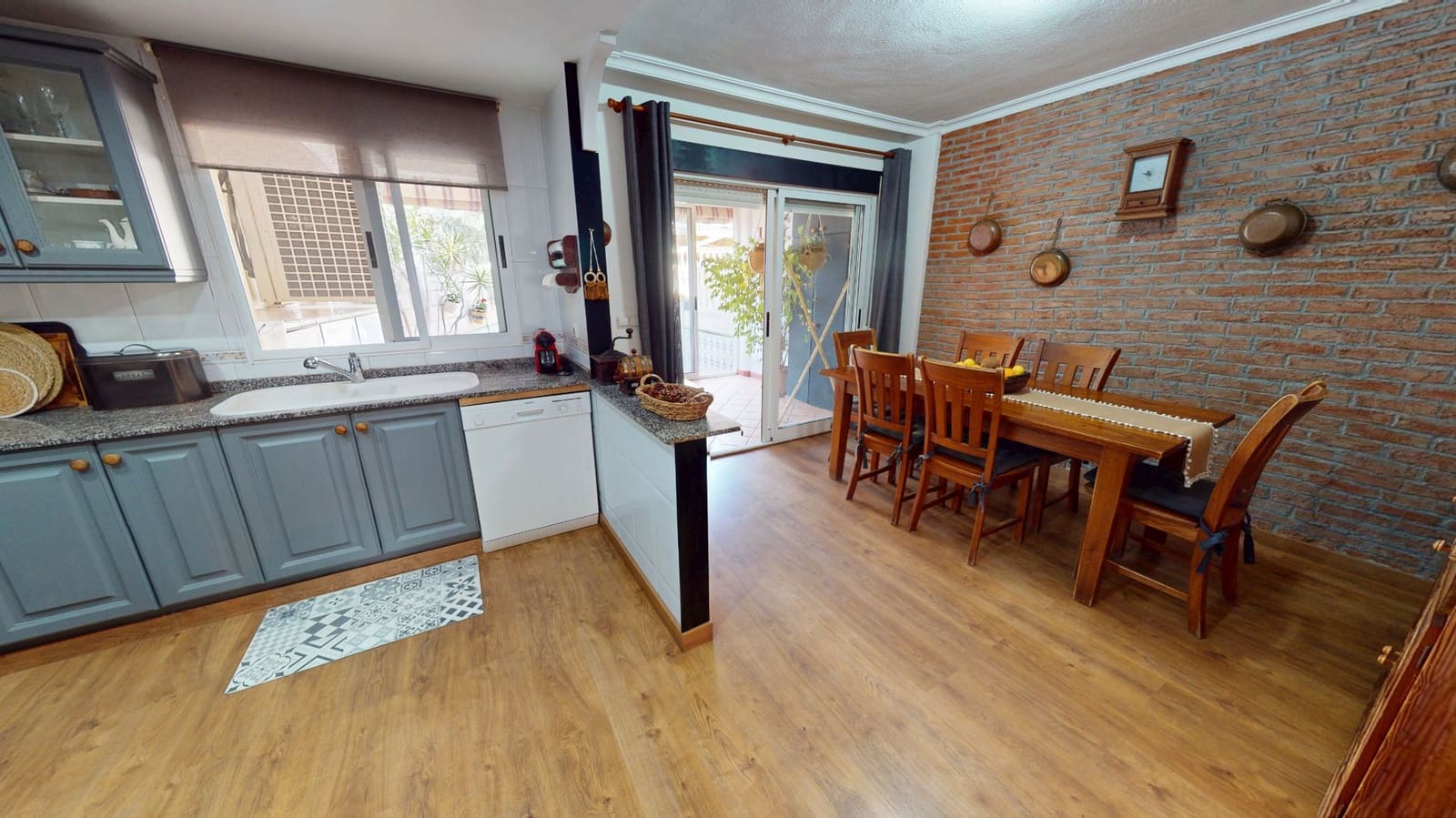 Casa de 4 habitaciones en El Campello en venta con garaje - 420.000 € (Ref: 9384952)