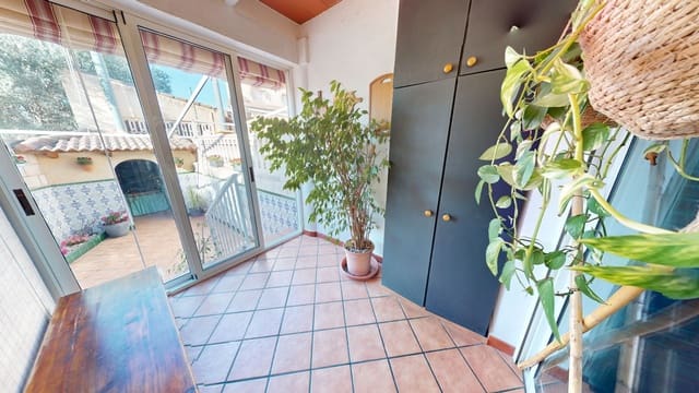 4 quarto Casa em Banda para venda em El Campello com garagem - 420 000 € (Ref: 9384952)