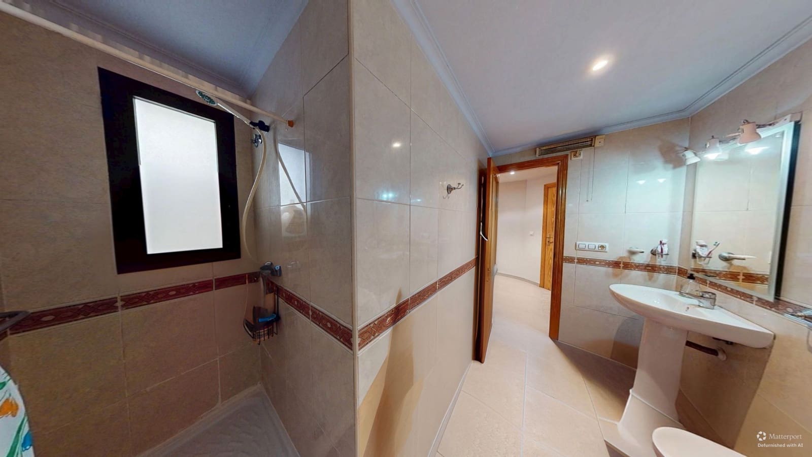 2 makuuhuone Asunto myytävänä paikassa El Campello mukana 
autotalli - 206 000 € (Ref: 9387027)