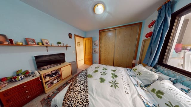 2 makuuhuone Asunto myytävänä paikassa El Campello mukana 
autotalli - 206 000 € (Ref: 9387027)