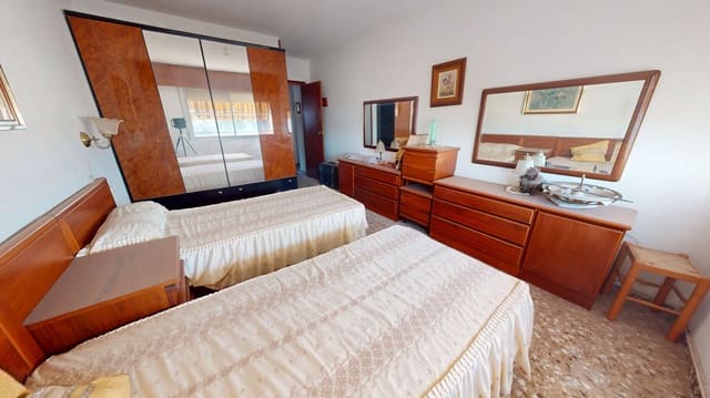 3 bedroom Flat for sale in Muchamiel / Mutxamel - € 175,000 (Ref: 9394351)