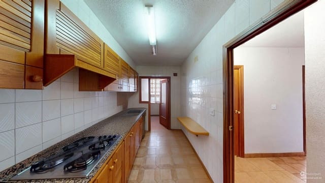 4 makuuhuone Asunto myytävänä paikassa El Campello mukana 
autotalli - 215 000 € (Ref: 9413234)