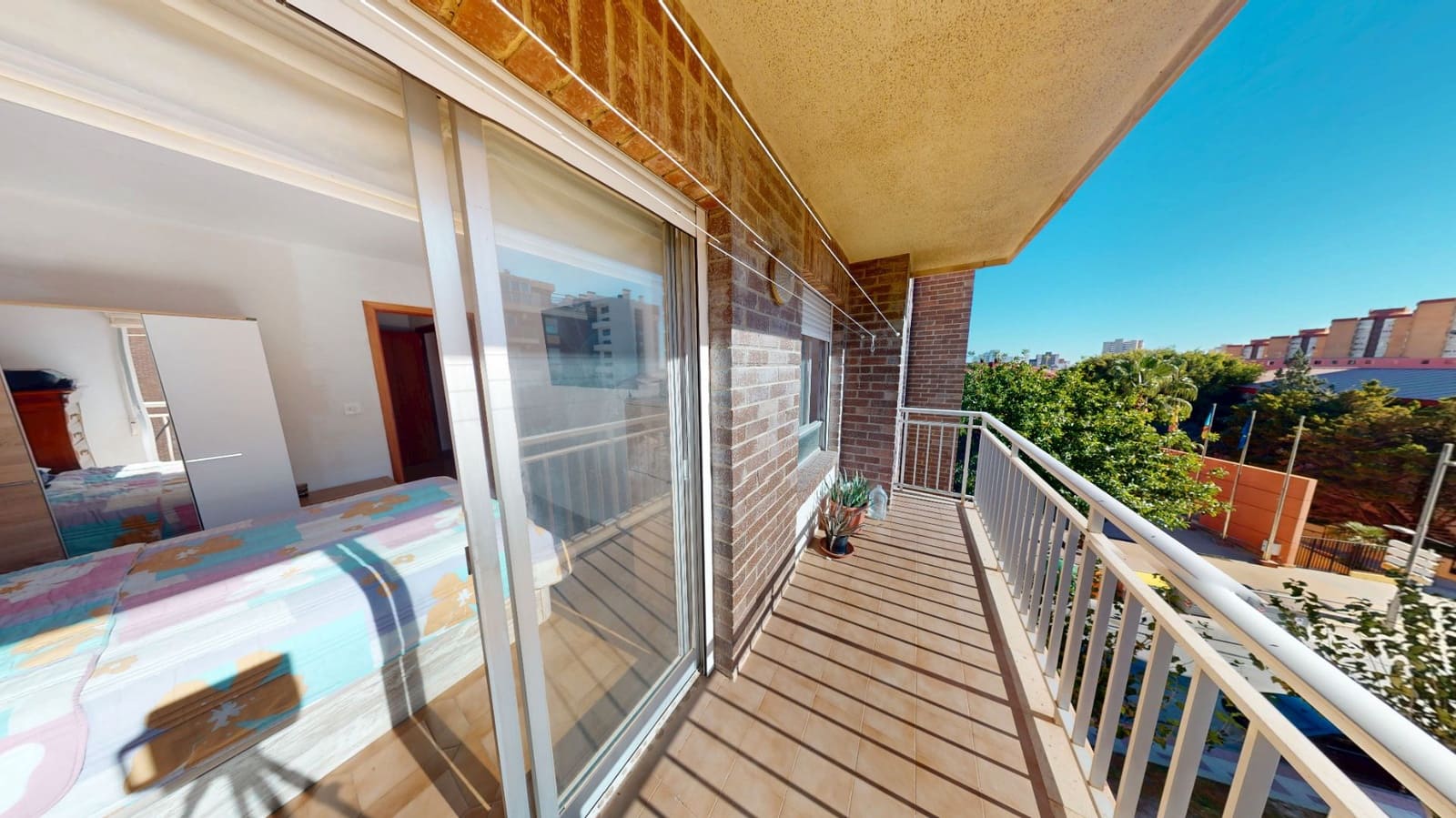 4 makuuhuone Asunto myytävänä paikassa El Campello mukana 
autotalli - 215 000 € (Ref: 9413234)