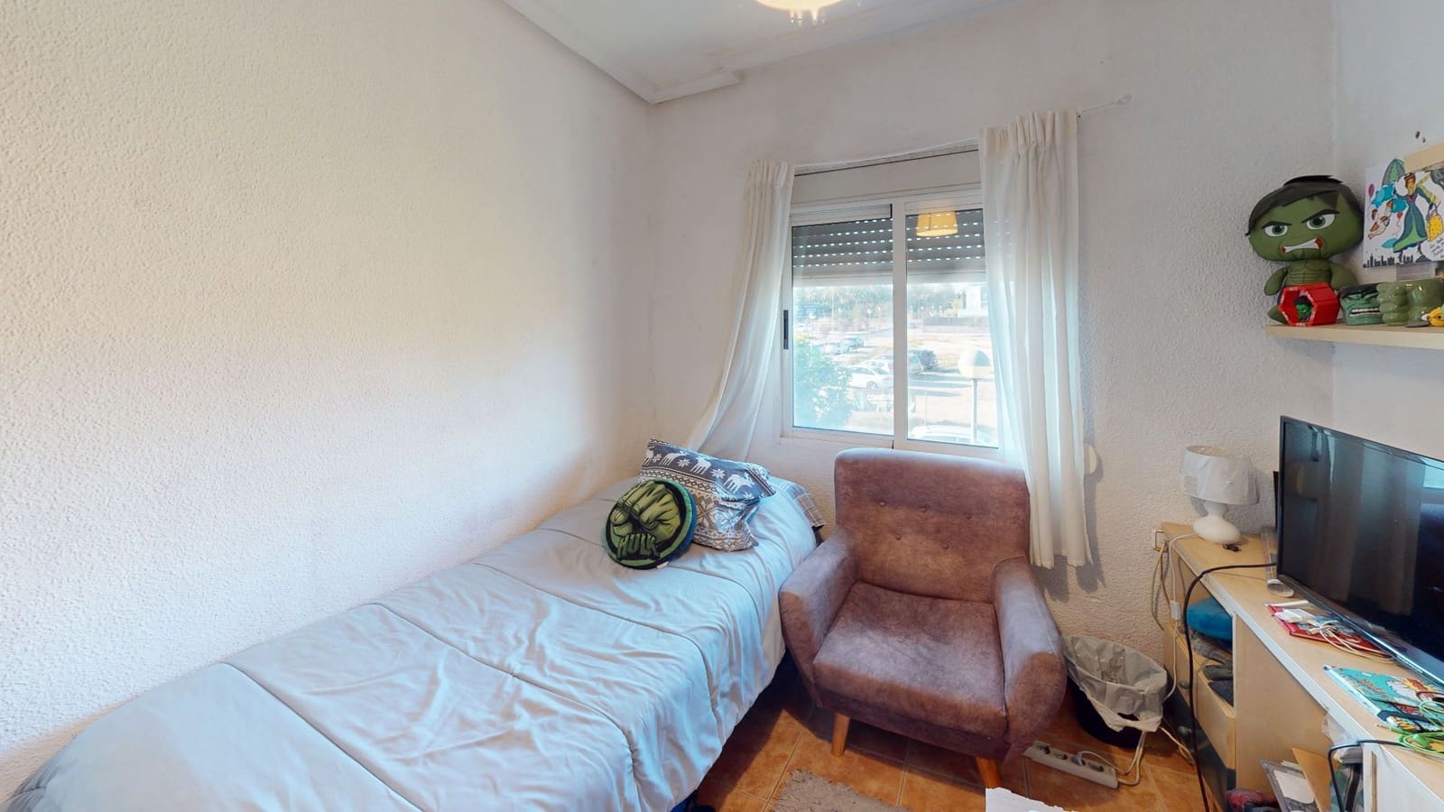 3 makuuhuone Omakotitalo myytävänä paikassa San Juan de Alicante / Sant Joan d'Alacant mukana uima-altaan 
autotalli - 272 000 € (Ref: 9429578)